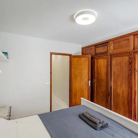 One-bedroom With Views Of Los Gigantes Διαμέρισμα *
