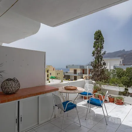 One-bedroom With Views Of Los Gigantes *