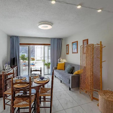 One-bedroom With Views Of Los Gigantes *