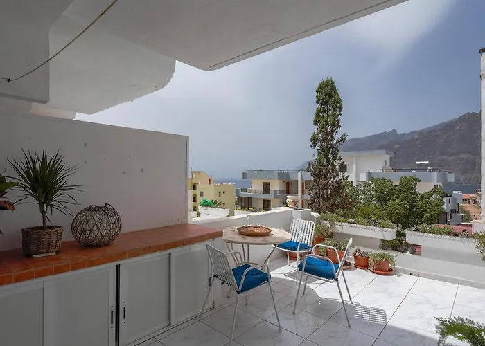One-bedroom With Views Of Los Gigantes *